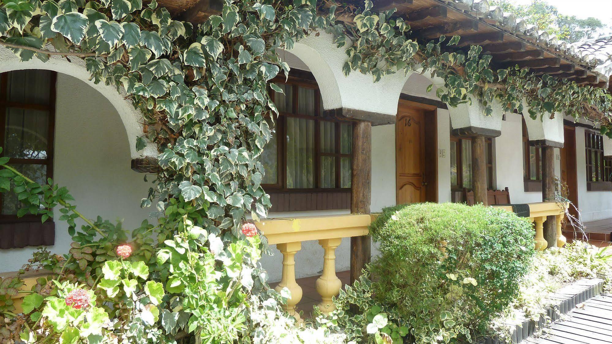كايامبيه Hacienda Hosteria San Luis المظهر الخارجي الصورة